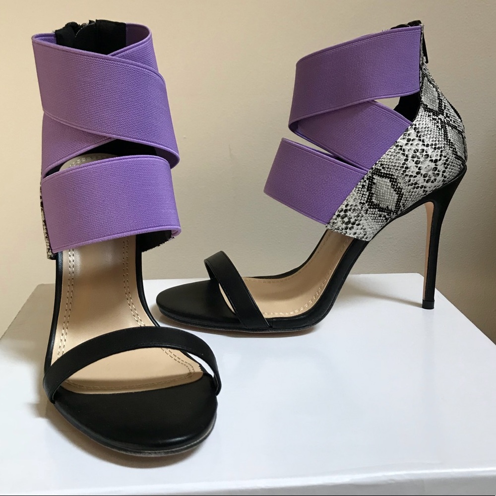 NWOT. Sophia & Lee heels sandals